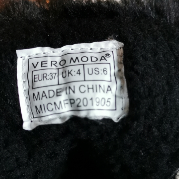 Snake print hiking boots - Picture 3 of 5